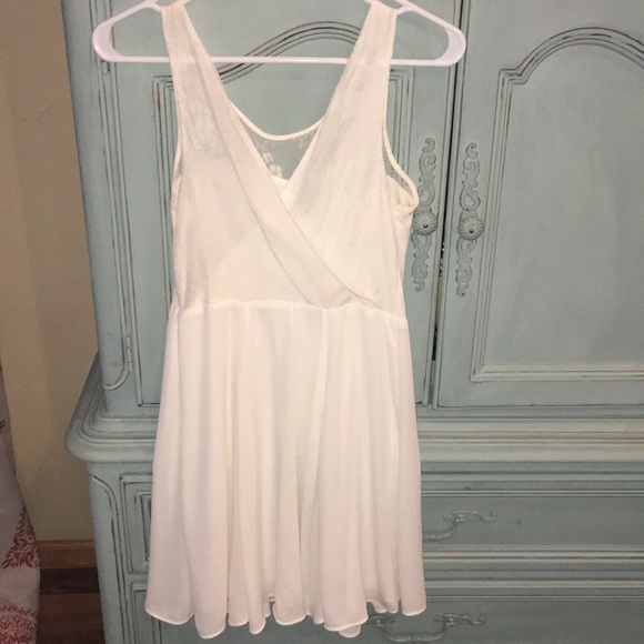 White Express Sundress ☀️ - Picture 3 of 4